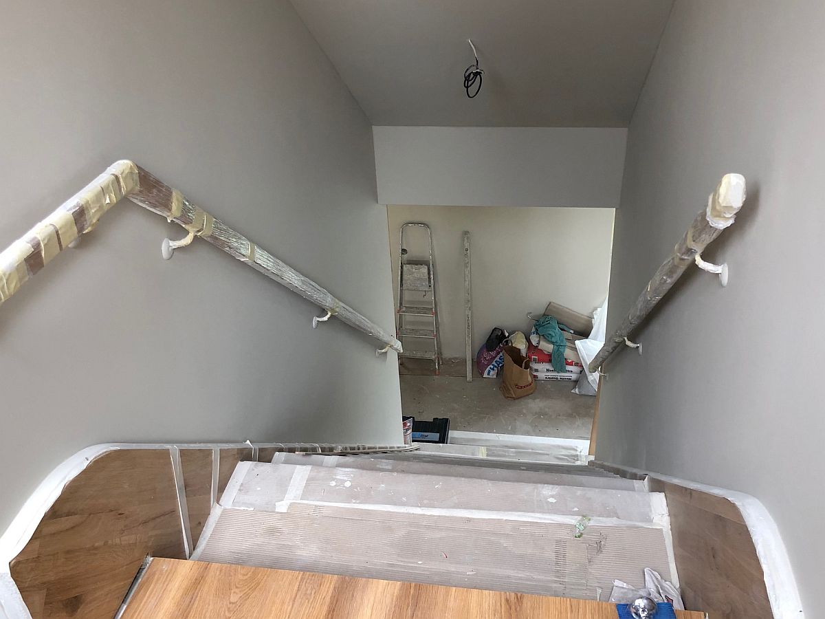 Dokon�ovac� pr�ce - schodi�t�