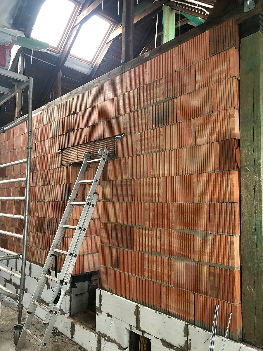 Dostavba domu Praha 10 - vnit�n� v�stavba